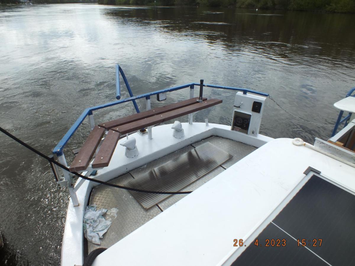Zouw Hausboat Zakotven -Pouze Ubytovani Roudnice nad Labem Dış mekan fotoğraf