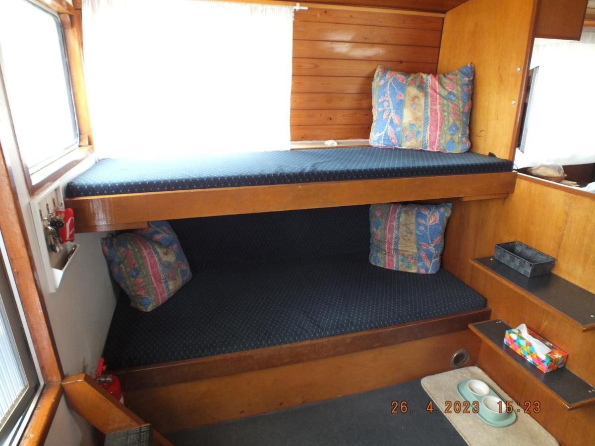 Zouw Hausboat Zakotven -Pouze Ubytovani Roudnice nad Labem Dış mekan fotoğraf