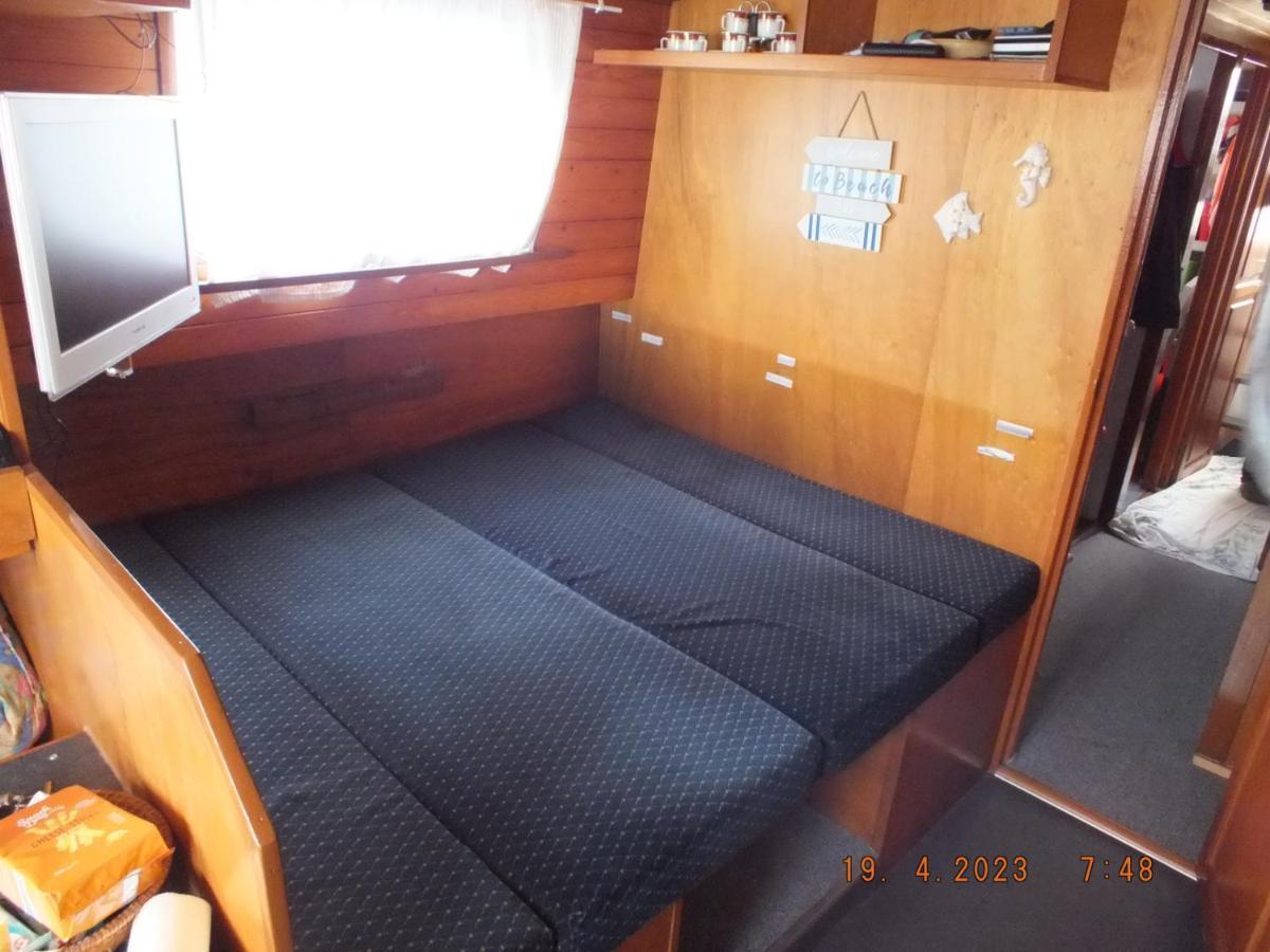 Zouw Hausboat Zakotven -Pouze Ubytovani Roudnice nad Labem Dış mekan fotoğraf
