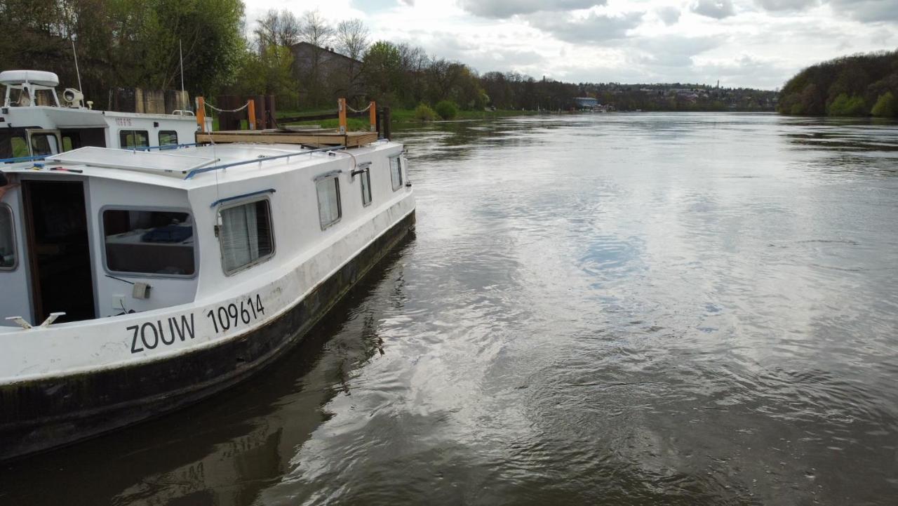Zouw Hausboat Zakotven -Pouze Ubytovani Roudnice nad Labem Dış mekan fotoğraf